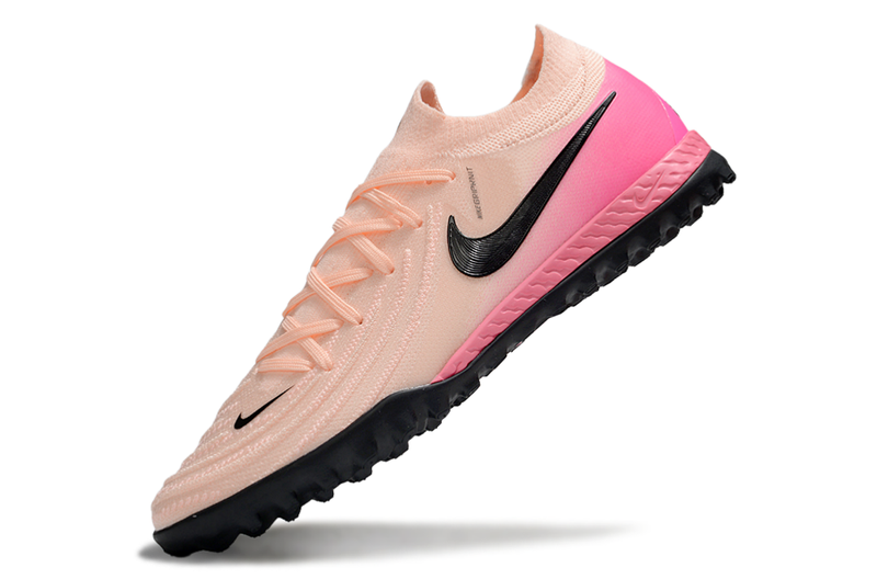 Chuteira Society Nike Phantom GX II TF - Rosa e Preta