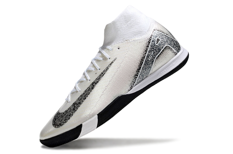 Chuteira Nike Air Zoom Mercurial Superfly 10 Elite  IC - Branca e Prata