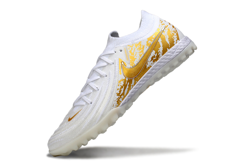 Chuteira Society Nike Phantom GX II TF - Branca e Dourada